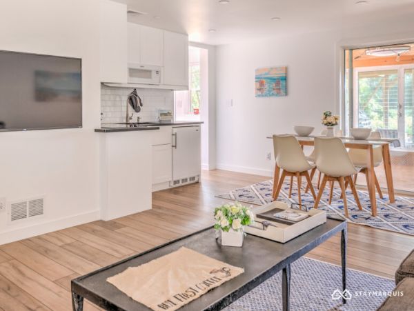 Hamptons Home 1020359
