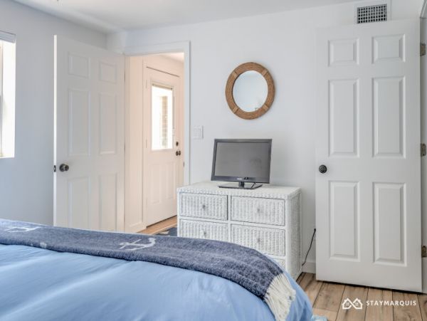 Hamptons Home 1020359