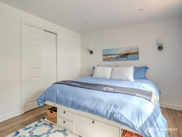 Hamptons Home 1020359