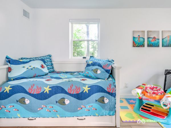 Hamptons Home 1020359
