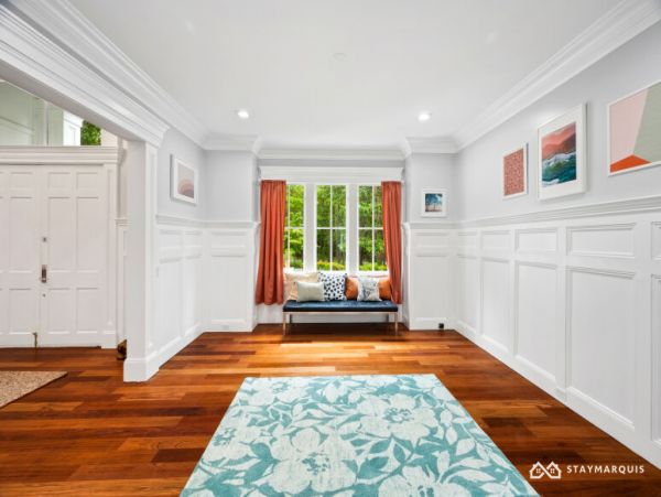 Hamptons Home 1020360