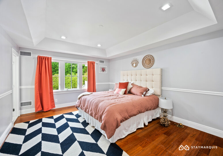 Hamptons Home 1020360