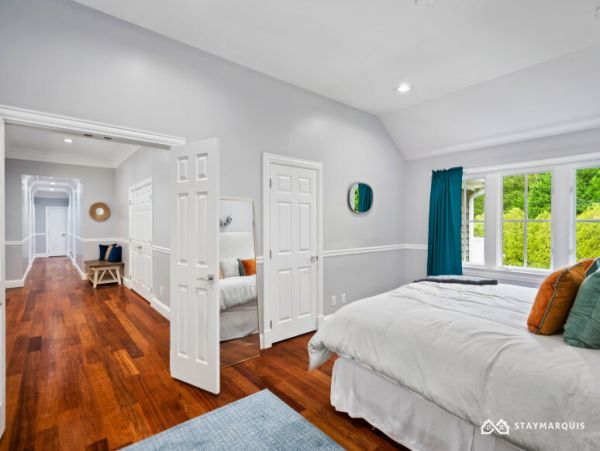 Hamptons Home 1020360