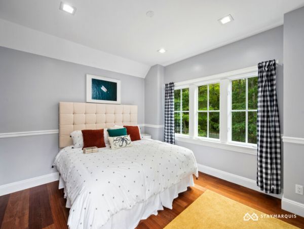 Hamptons Home 1020360