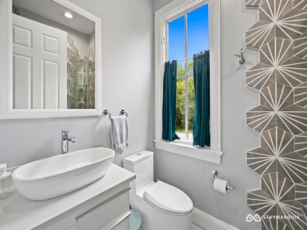 Hamptons Home 1020360