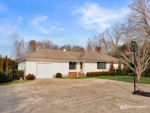 Hamptons Home 1020362