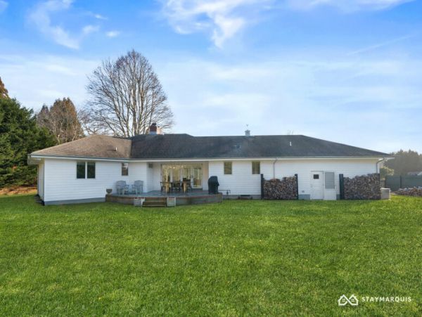 Hamptons Home 1020362