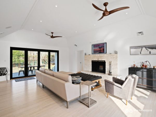 Hamptons Home 1020362