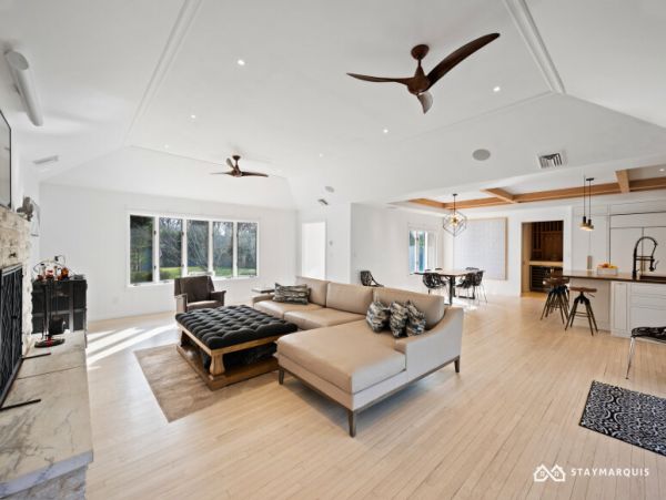 Hamptons Home 1020362