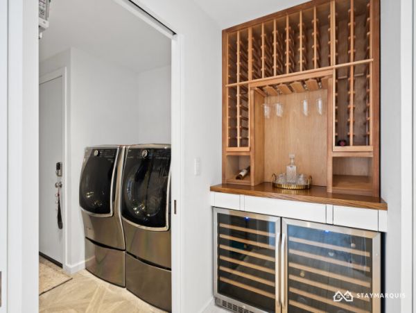 Hamptons Home 1020362