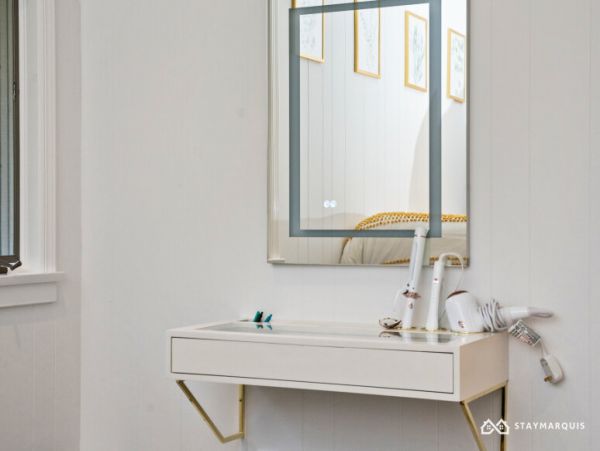 Hamptons Home 1020362