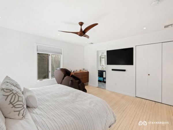 Hamptons Home 1020362