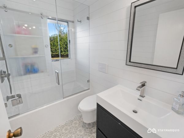 Hamptons Home 1020362