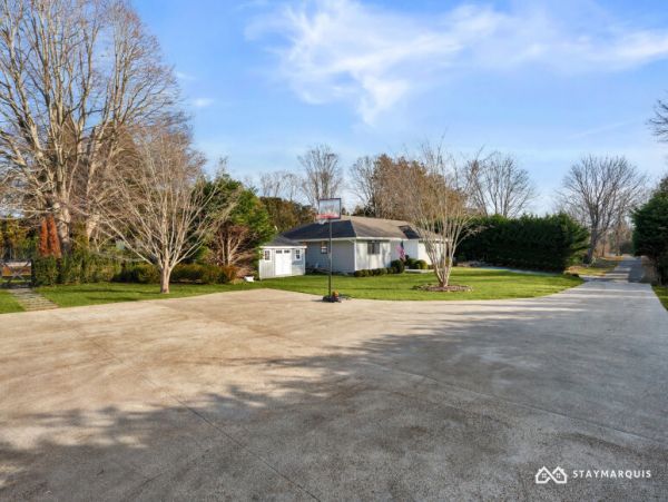 Hamptons Home 1020362