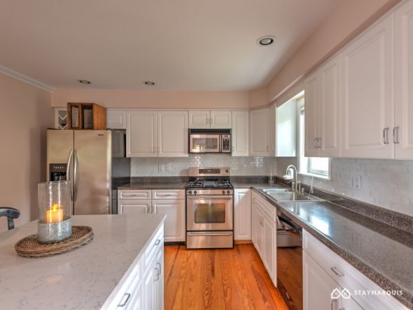 Hamptons Home 1020363
