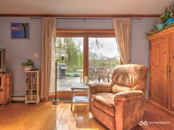 Hamptons Home 1020363