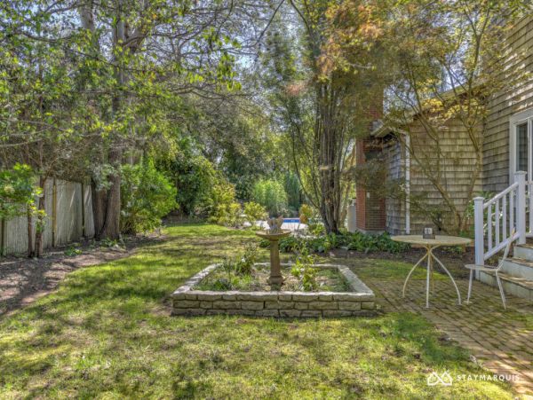 Hamptons Home 1020363