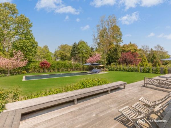 Hamptons Home 1020365