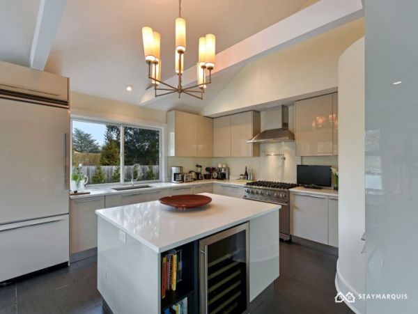 Hamptons Home 1020365