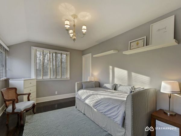 Hamptons Home 1020365