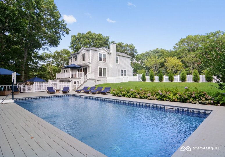 Hamptons Home 1020366