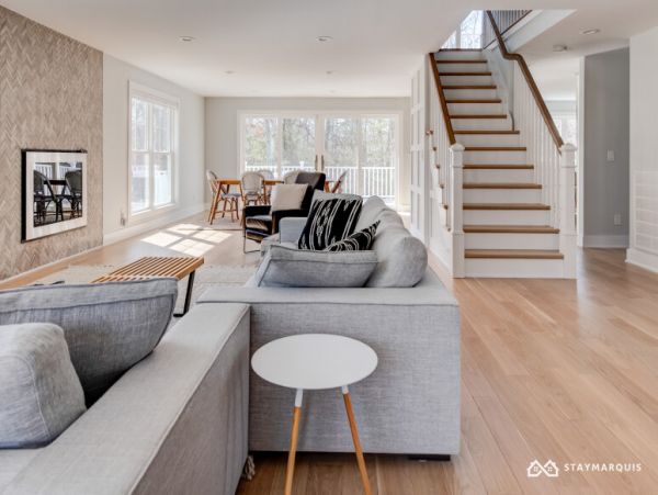 Hamptons Home 1020366