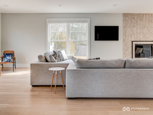 Hamptons Home 1020366