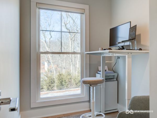 Hamptons Home 1020366