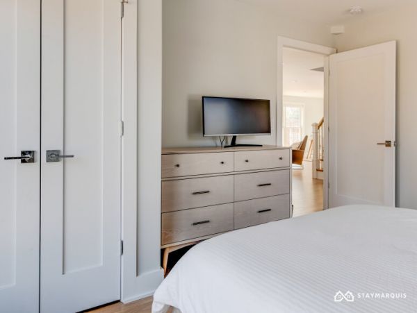 Hamptons Home 1020366