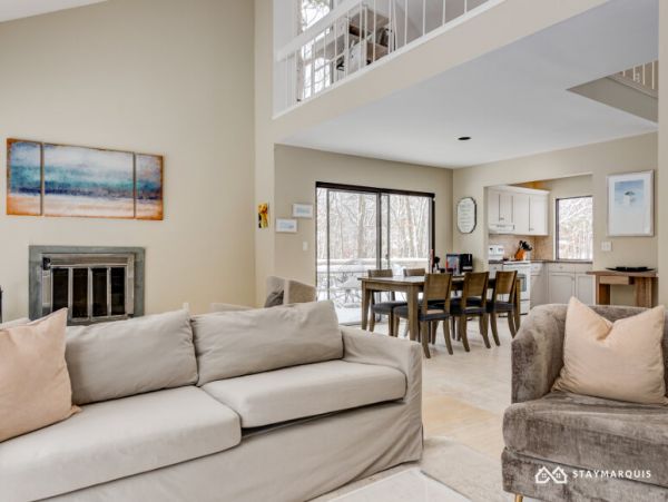 Hamptons Home 1020367