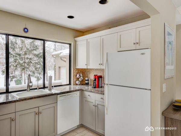 Hamptons Home 1020367