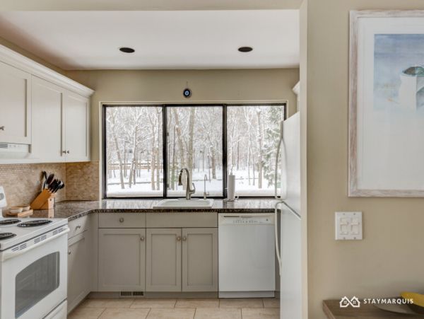 Hamptons Home 1020367