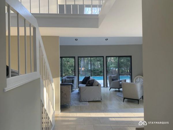 Hamptons Home 1020367