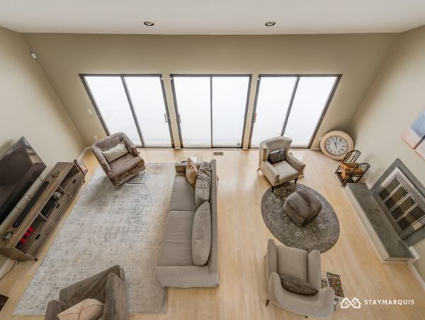 Hamptons Home 1020367