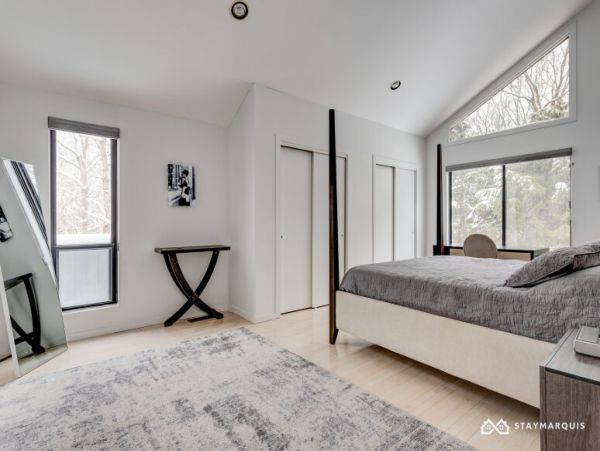 Hamptons Home 1020367