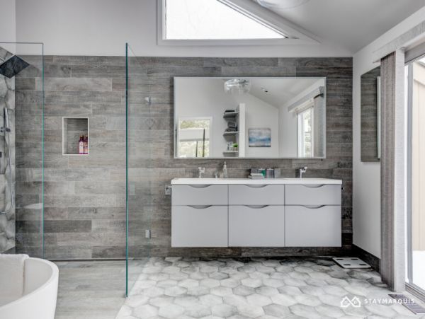 Hamptons Home 1020367