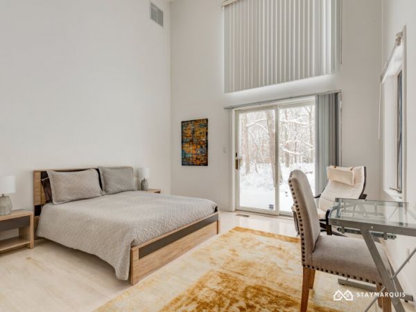 Hamptons Home 1020367
