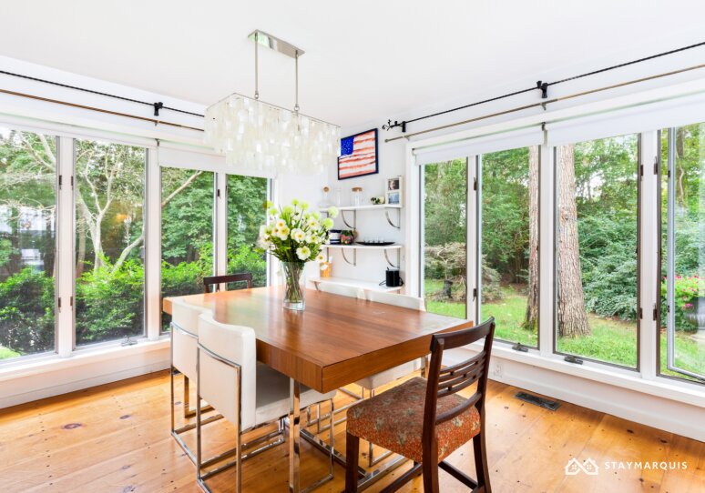 Hamptons Home 1020370