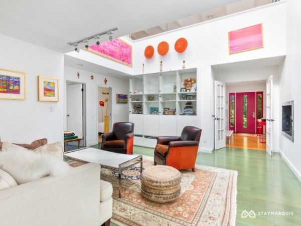 Hamptons Home 1020370