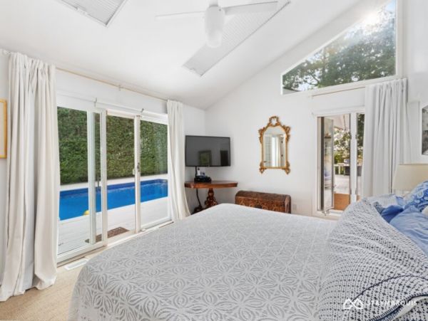 Hamptons Home 1020370