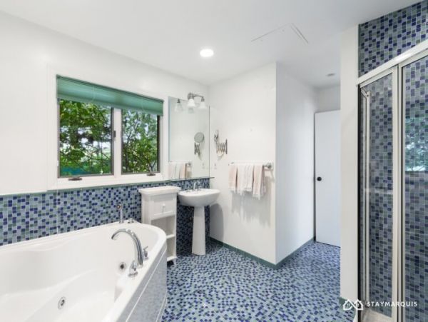 Hamptons Home 1020370
