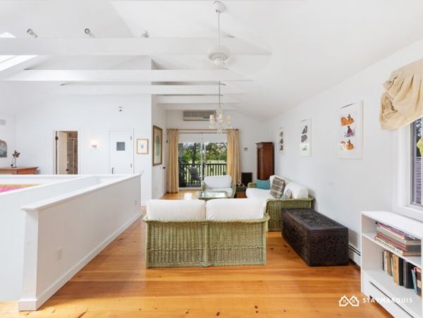 Hamptons Home 1020370