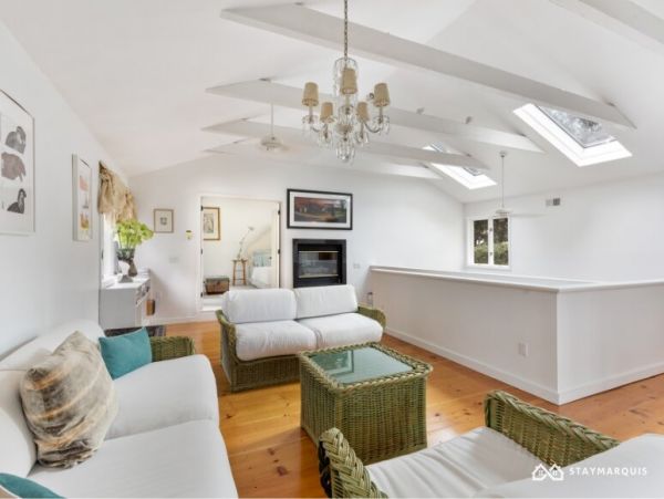 Hamptons Home 1020370