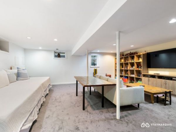 Hamptons Home 1020370