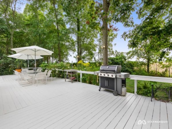 Hamptons Home 1020370