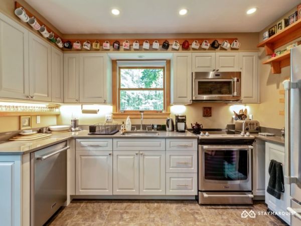 Hamptons Home 1020371