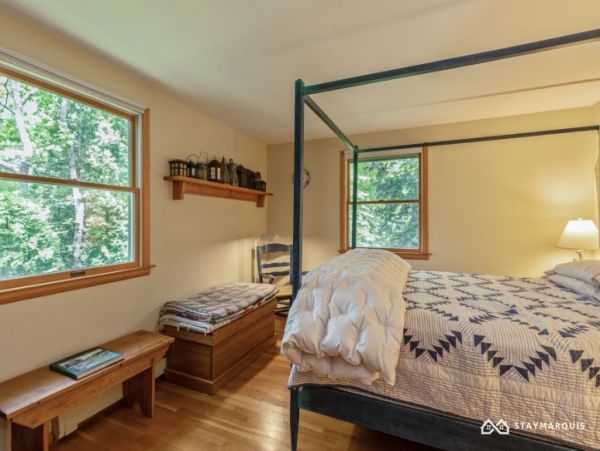 Hamptons Home 1020371
