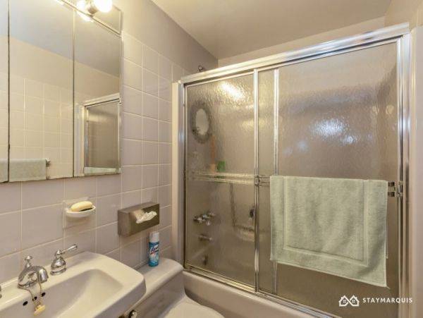 Hamptons Home 1020371