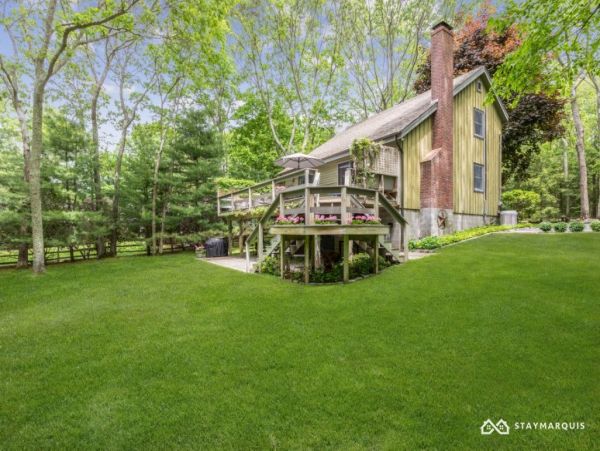 Hamptons Home 1020371