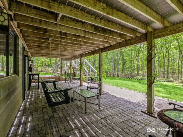 Hamptons Home 1020371